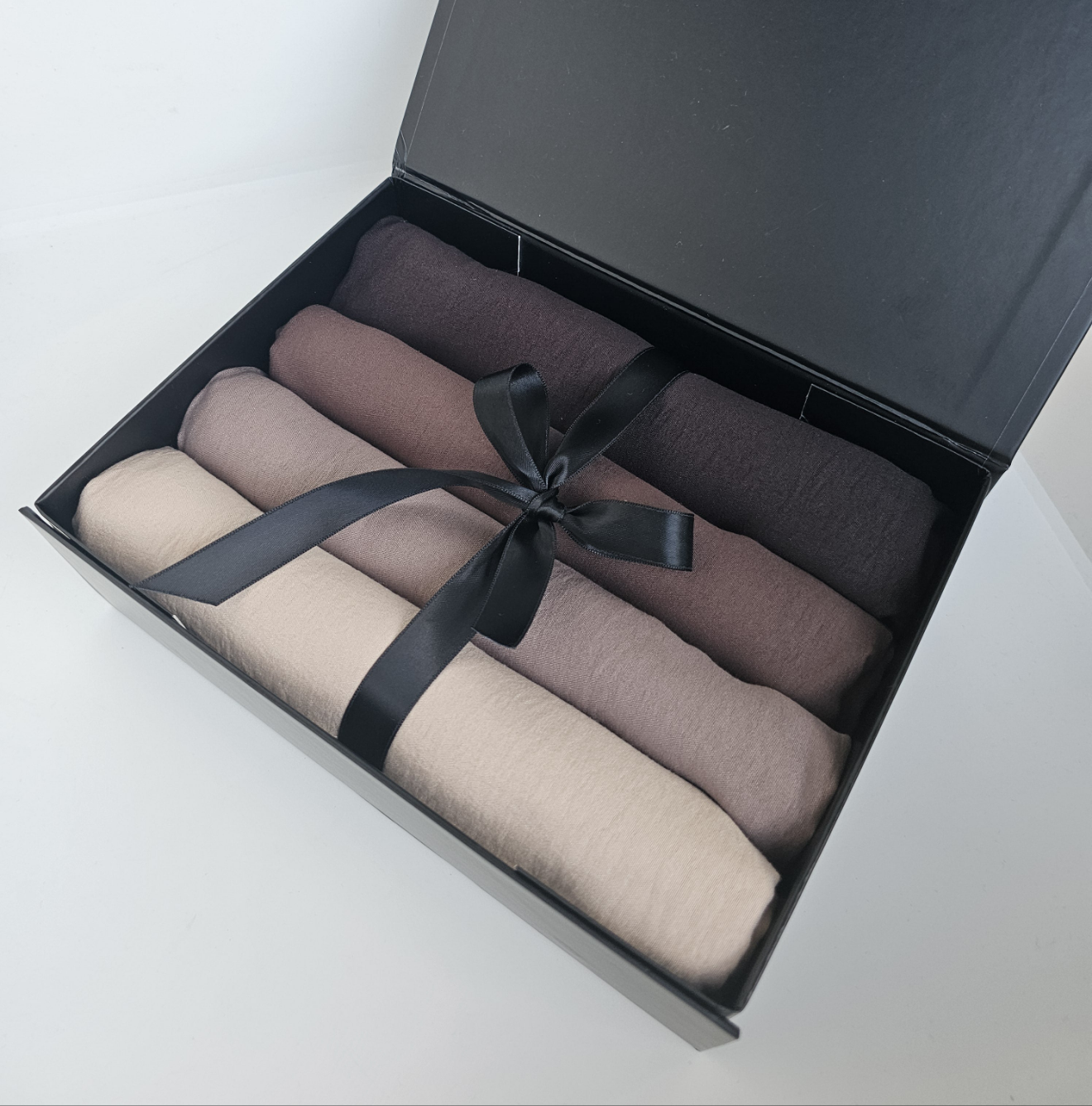 Cotton jazz hijabbox (1)