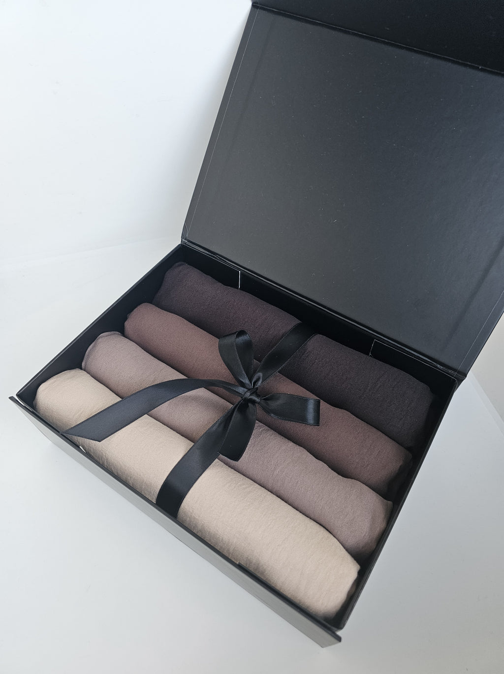 Cotton jazz hijabbox (1)