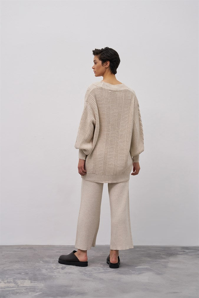 Oversized Cable Knitted Cardigan — Beige